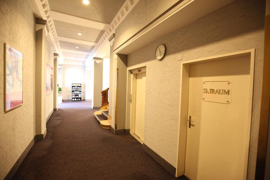 New Renovated Apartment In Center Of 达沃斯 外观 照片