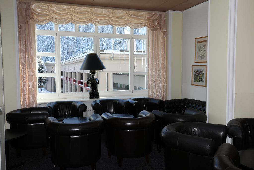 New Renovated Apartment In Center Of 达沃斯 外观 照片