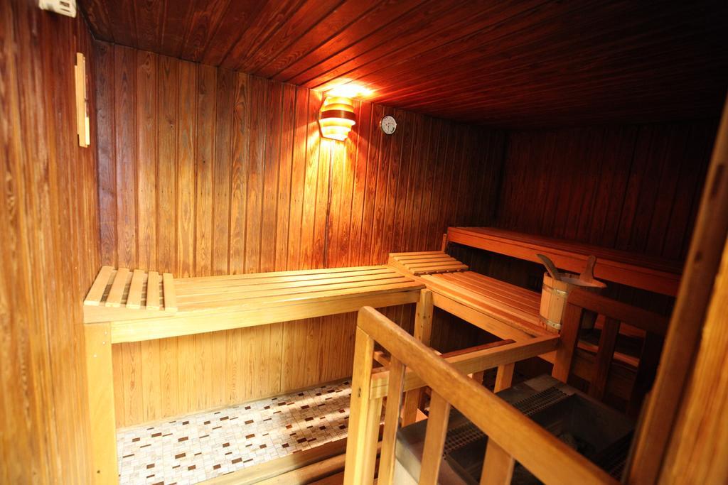 New Renovated Apartment In Center Of 达沃斯 外观 照片